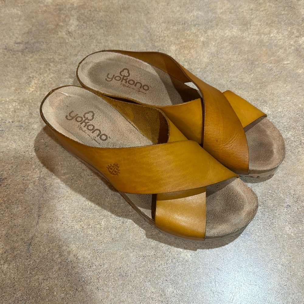 Women’s Yokono made in Spain shoes size 9